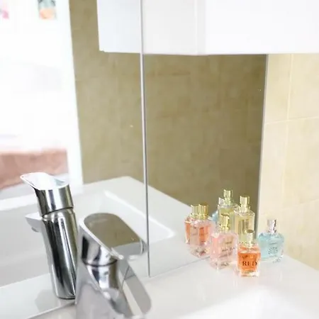 Newly Renovated In The Center Of Apartamento