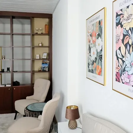 Newly Renovated In The Center Of Apartamento *