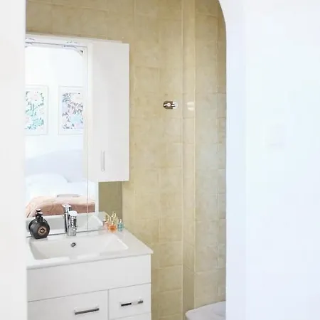 Apartment Newly Renovated In The Center Of