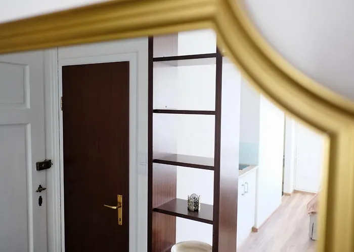 公寓 Newly Renovated In The Center Of *