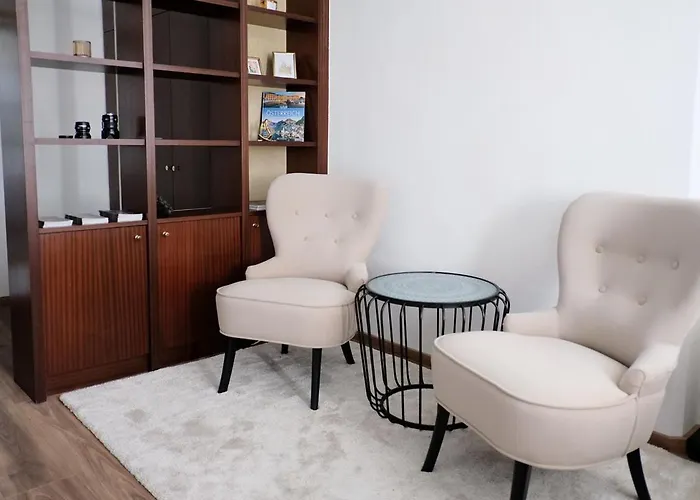 公寓 Newly Renovated In The Center Of *