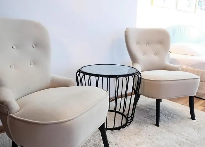 Newly Renovated In The Center Of