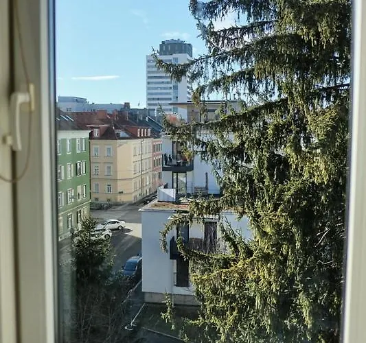 Newly Renovated In The Center Of 公寓