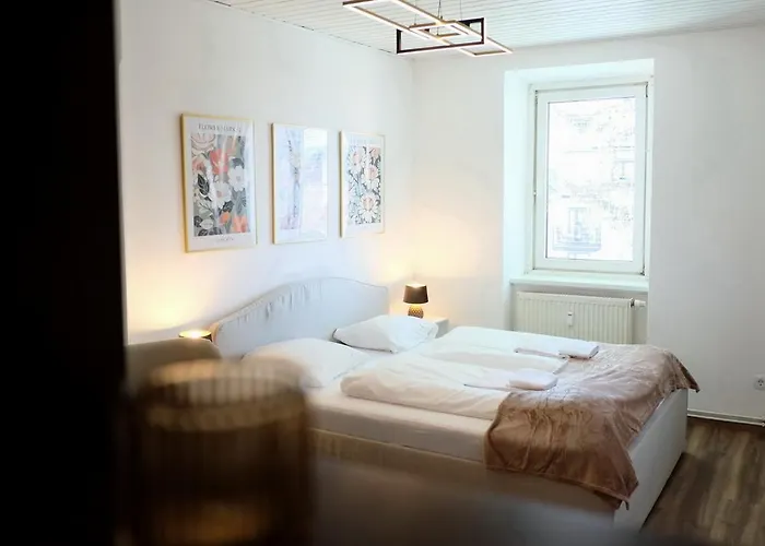 Newly Renovated In The Center Of 公寓