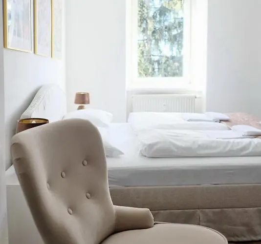 Newly Renovated In The Center Of 公寓